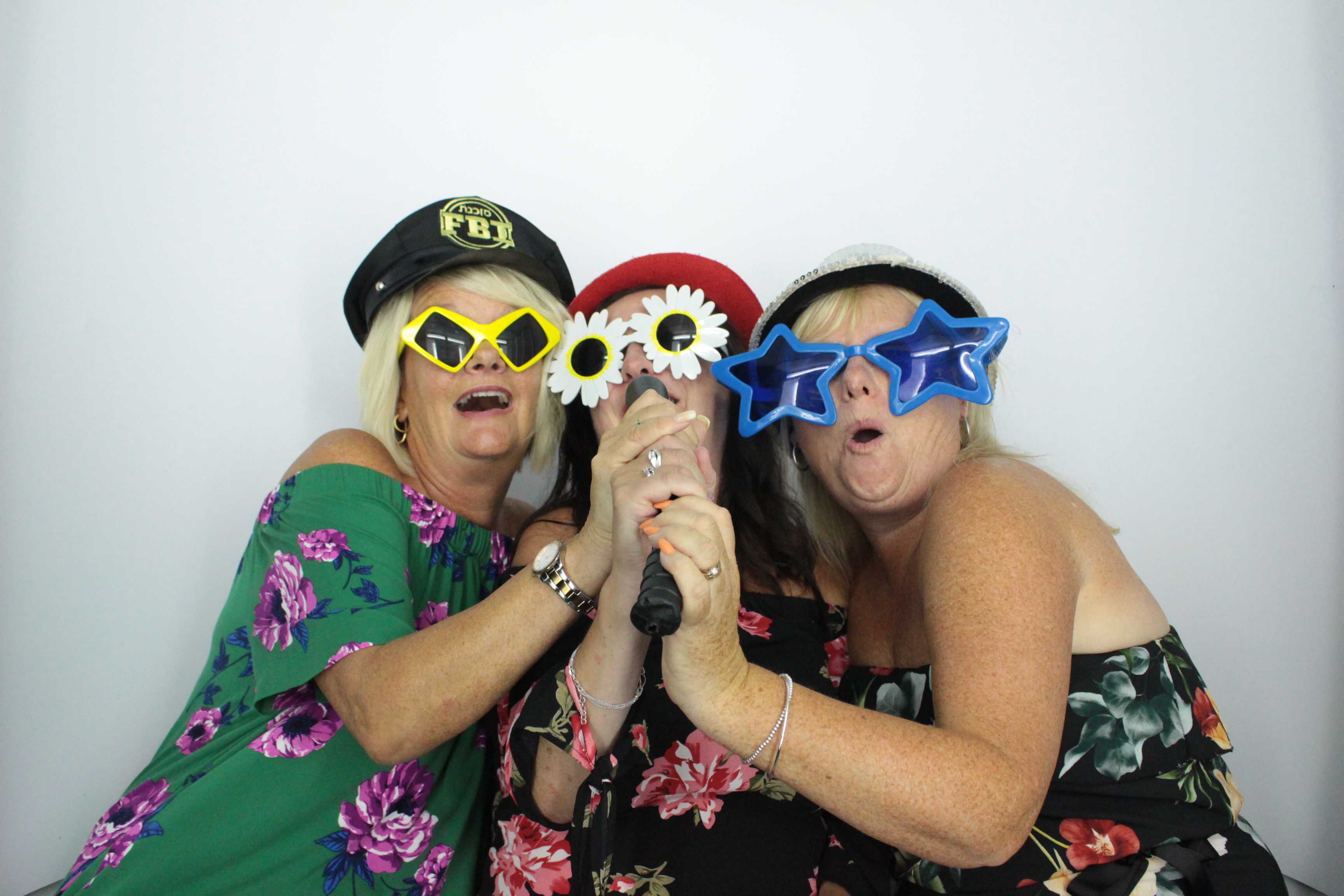 Martin & Colleen’s Joint 50th | View more photos from the event at gallery.myphotoboothexperience.co.uk/u/MyPhotoBoothExperienceLtd/Martin-Colleen’s-Joint-50th